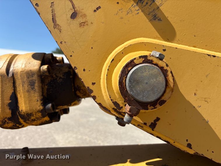 image for item EC4414 1995 John Deere 410D backhoe