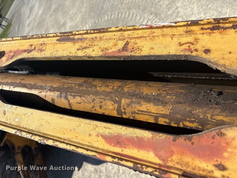 image for item EC4414 1995 John Deere 410D backhoe