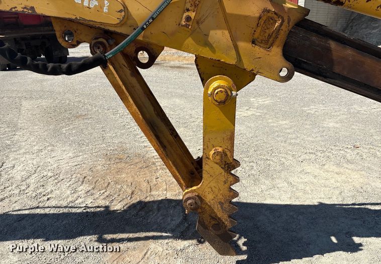 image for item EC4414 1995 John Deere 410D backhoe