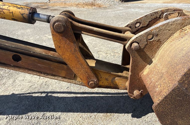 image for item EC4414 1995 John Deere 410D backhoe