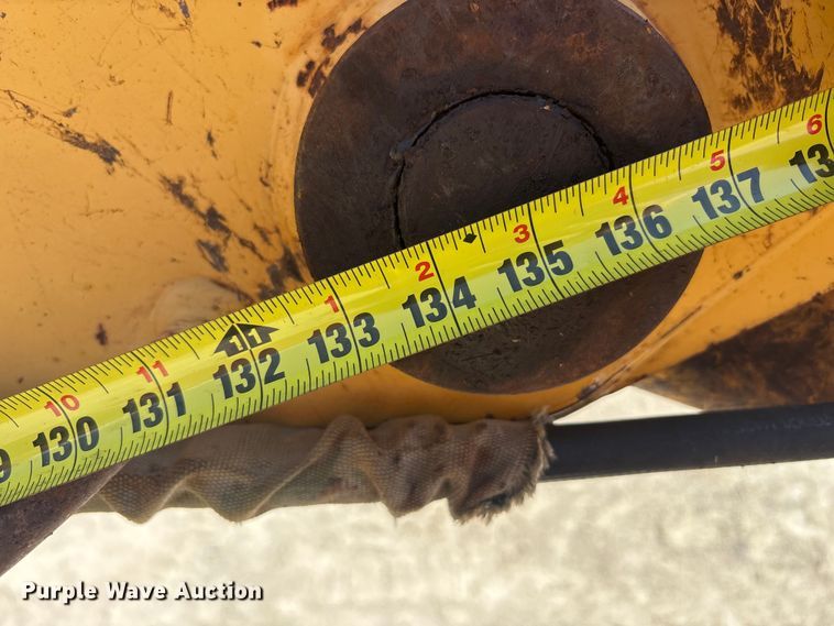 image for item EC4414 1995 John Deere 410D backhoe