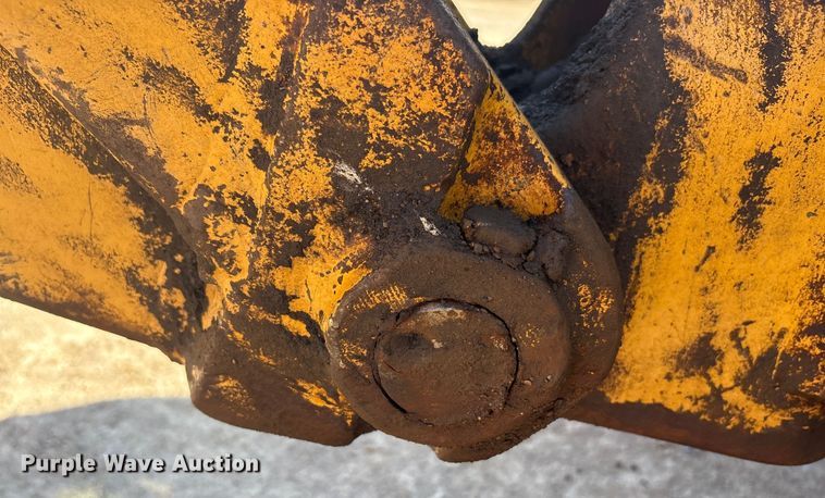 image for item EC4414 1995 John Deere 410D backhoe