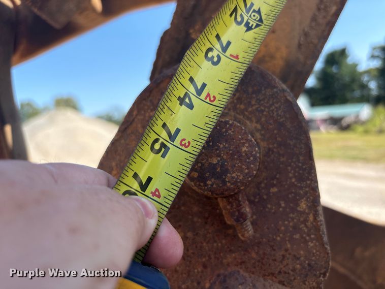 image for item EC4414 1995 John Deere 410D backhoe