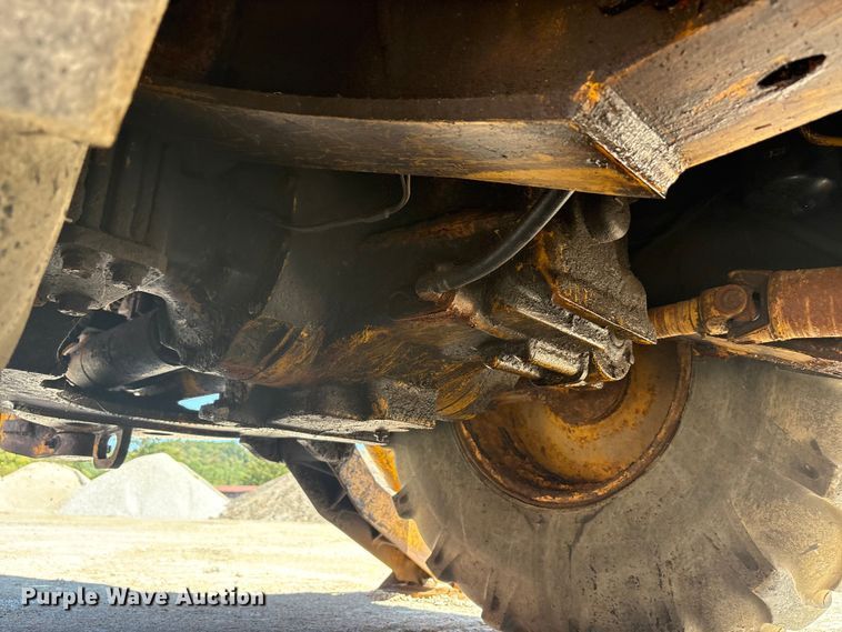 image for item EC4414 1995 John Deere 410D backhoe