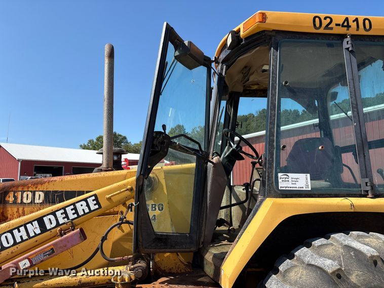 image for item EC4414 1995 John Deere 410D backhoe
