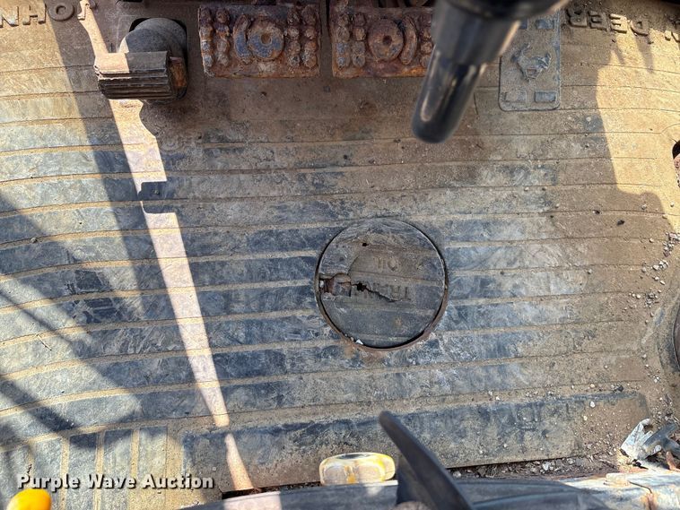 image for item EC4414 1995 John Deere 410D backhoe