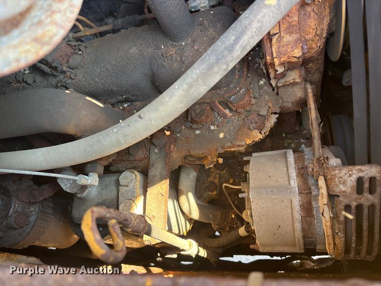 image for item EC4414 1995 John Deere 410D backhoe