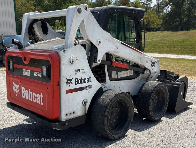 MINI CARGADOR SOBRE RUEDAS 2016 BOBCAT S570