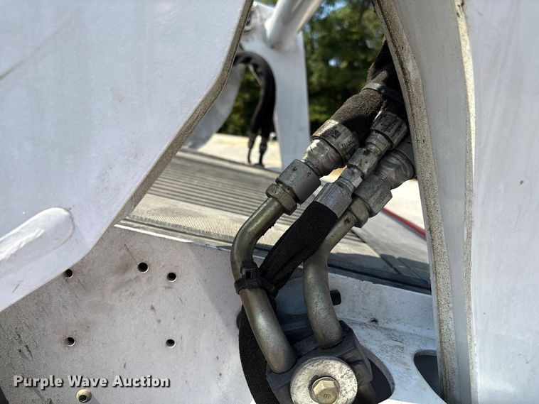 image for item EC4426 2016 Bobcat S570 skid steer loader