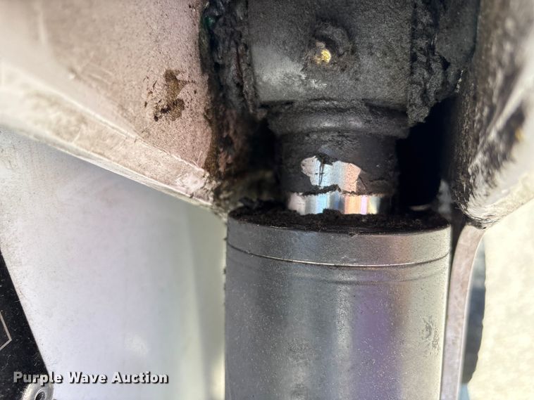 image for item EC4426 2016 Bobcat S570 skid steer loader