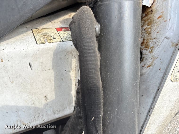 image for item EC4426 2016 Bobcat S570 skid steer loader