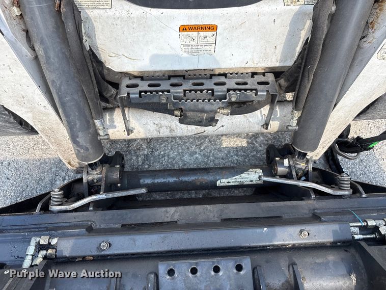 image for item EC4426 2016 Bobcat S570 skid steer loader