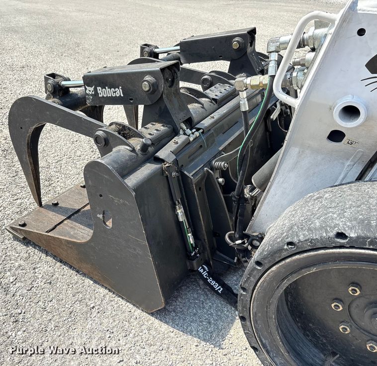 image for item EC4426 2016 Bobcat S570 skid steer loader