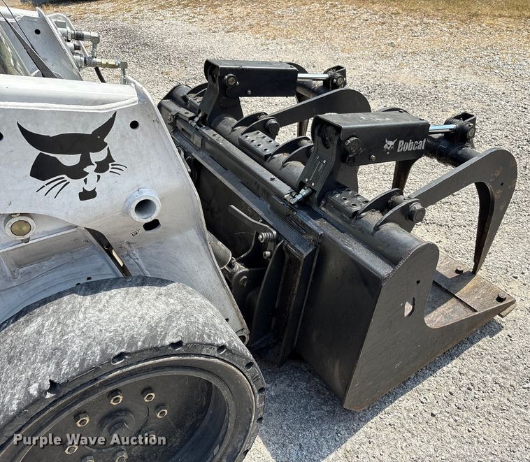 image for item EC4426 2016 Bobcat S570 skid steer loader