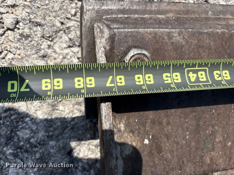 image for item EC4426 2016 Bobcat S570 skid steer loader