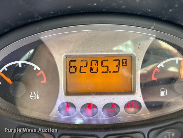 image for item EC4426 2016 Bobcat S570 skid steer loader