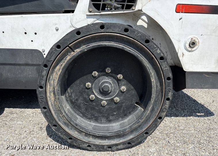 image for item EC4426 2016 Bobcat S570 skid steer loader