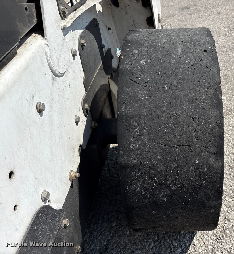 image for item EC4426 2016 Bobcat S570 skid steer loader