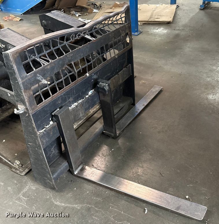 image for item EC4426 2016 Bobcat S570 skid steer loader