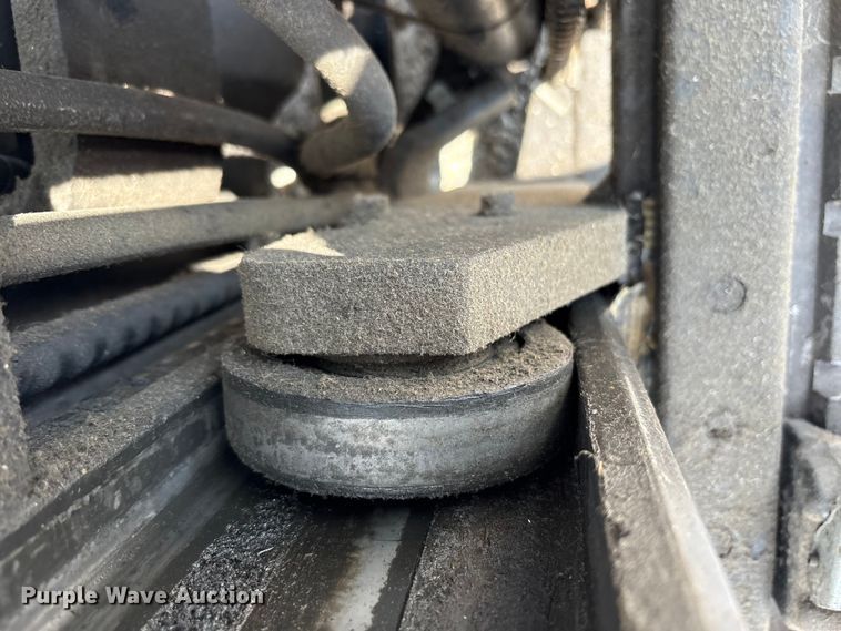 image for item EC4427 1999 Mitsubishi FG25B forklift