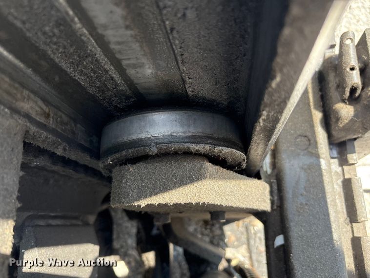 image for item EC4427 1999 Mitsubishi FG25B forklift