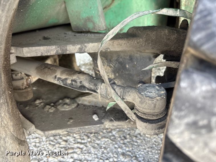 image for item EC4427 1999 Mitsubishi FG25B forklift