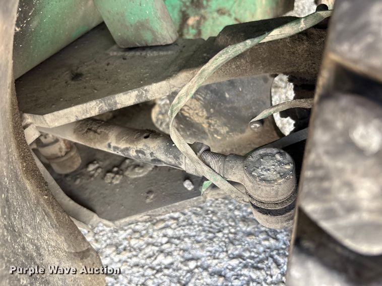 image for item EC4427 1999 Mitsubishi FG25B forklift