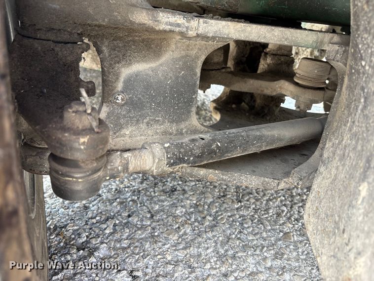 image for item EC4427 1999 Mitsubishi FG25B forklift