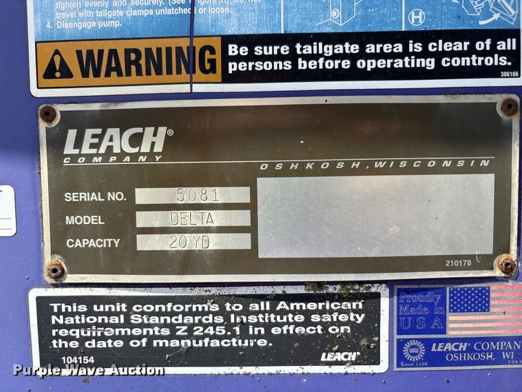 image for item EC4428 2001 Sterling  M7500 Acterra refuse truck