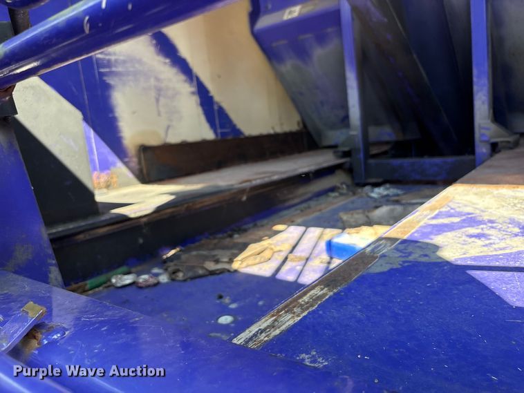 image for item EC4428 2001 Sterling  M7500 Acterra refuse truck