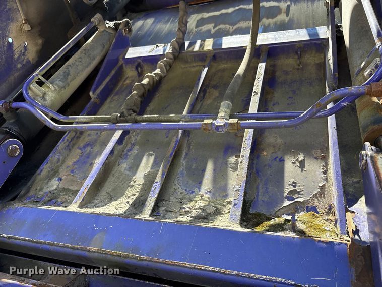 image for item EC4428 2001 Sterling  M7500 Acterra refuse truck