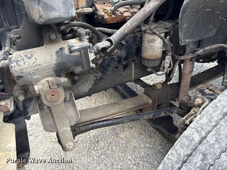 image for item EC4428 2001 Sterling  M7500 Acterra refuse truck