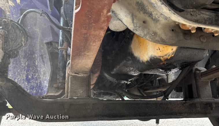 image for item EC4428 2001 Sterling  M7500 Acterra refuse truck