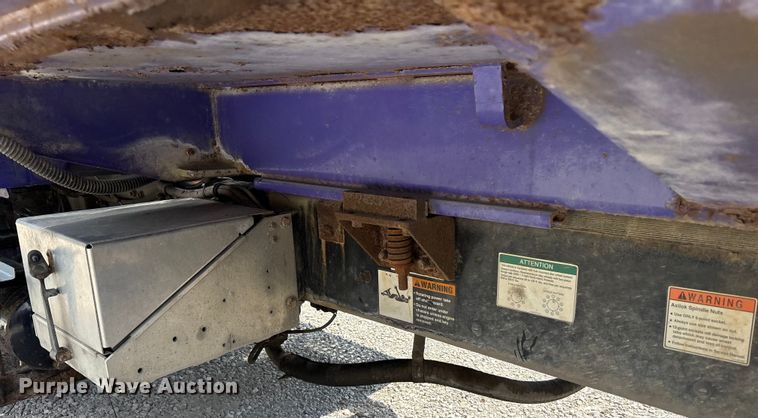 image for item EC4428 2001 Sterling  M7500 Acterra refuse truck