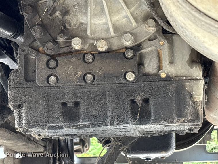 image for item EC4428 2001 Sterling  M7500 Acterra refuse truck