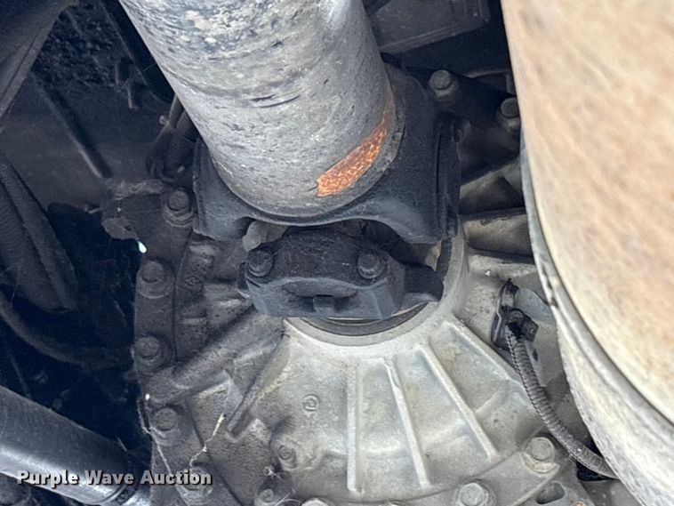 image for item EC4428 2001 Sterling  M7500 Acterra refuse truck