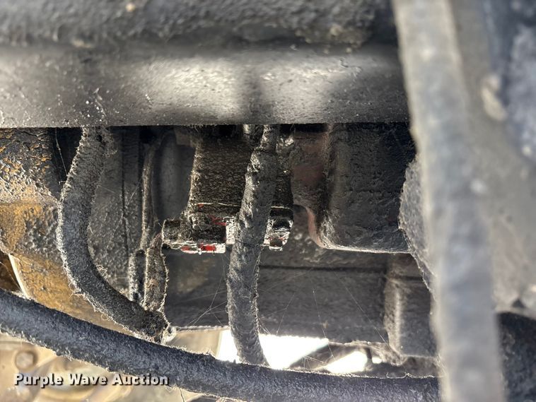 image for item EC4428 2001 Sterling  M7500 Acterra refuse truck