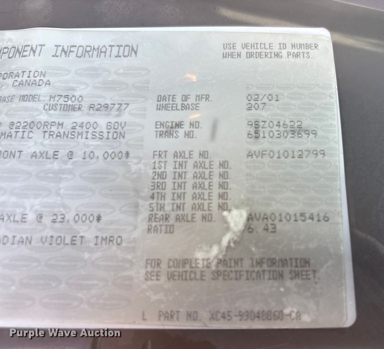 image for item EC4428 2001 Sterling  M7500 Acterra refuse truck