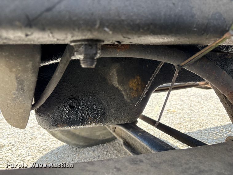 image for item EC4428 2001 Sterling  M7500 Acterra refuse truck