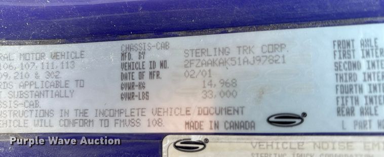 image for item EC4428 2001 Sterling  M7500 Acterra refuse truck