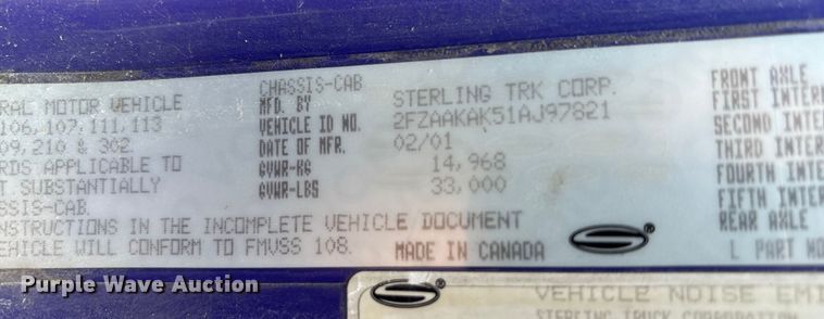 image for item EC4428 2001 Sterling  M7500 Acterra refuse truck