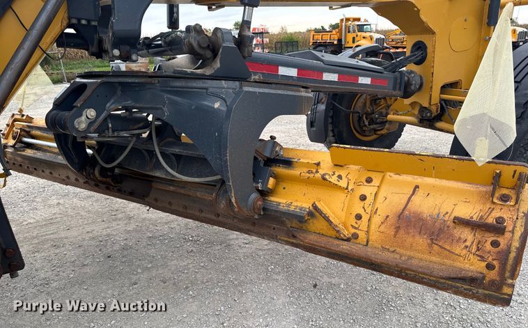 image for item ED1489 2012 John Deere 772GP motor grader