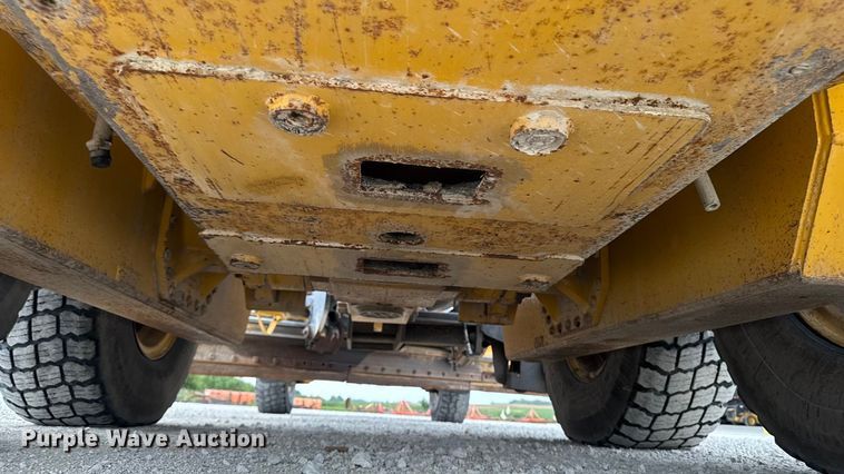 image for item ED1489 2012 John Deere 772GP motor grader