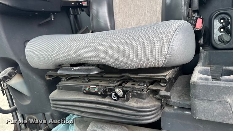 image for item ED1489 2012 John Deere 772GP motor grader