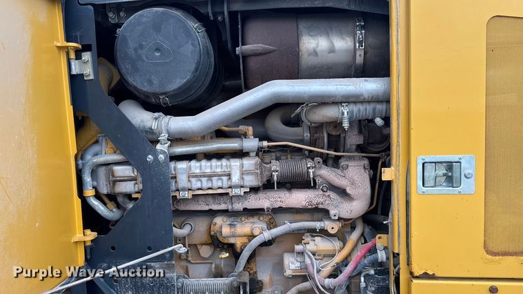 image for item ED1489 2012 John Deere 772GP motor grader