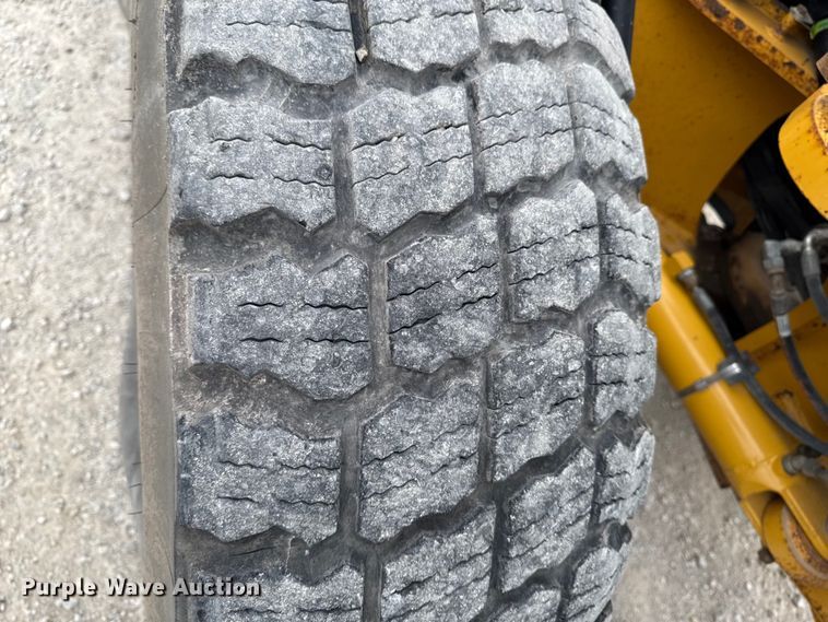 image for item ED1489 2012 John Deere 772GP motor grader