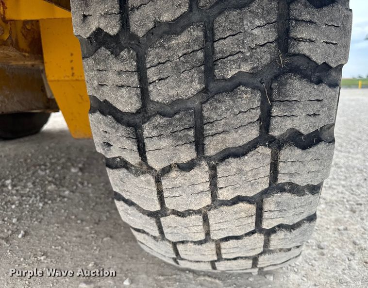 image for item ED1489 2012 John Deere 772GP motor grader