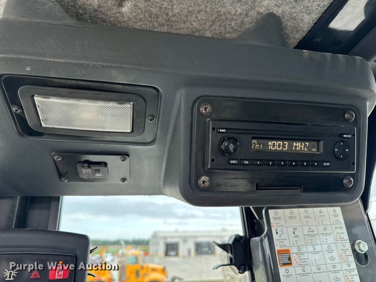 image for item ED1490 2015 John Deere 770GP motor grader