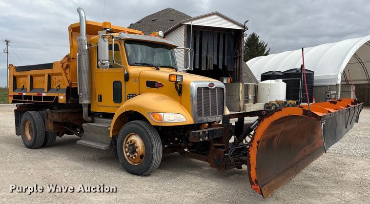 image for item ED1491 2016 Peterbilt 337 dump truck