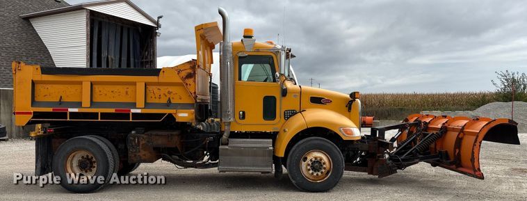 image for item ED1491 2016 Peterbilt 337 dump truck